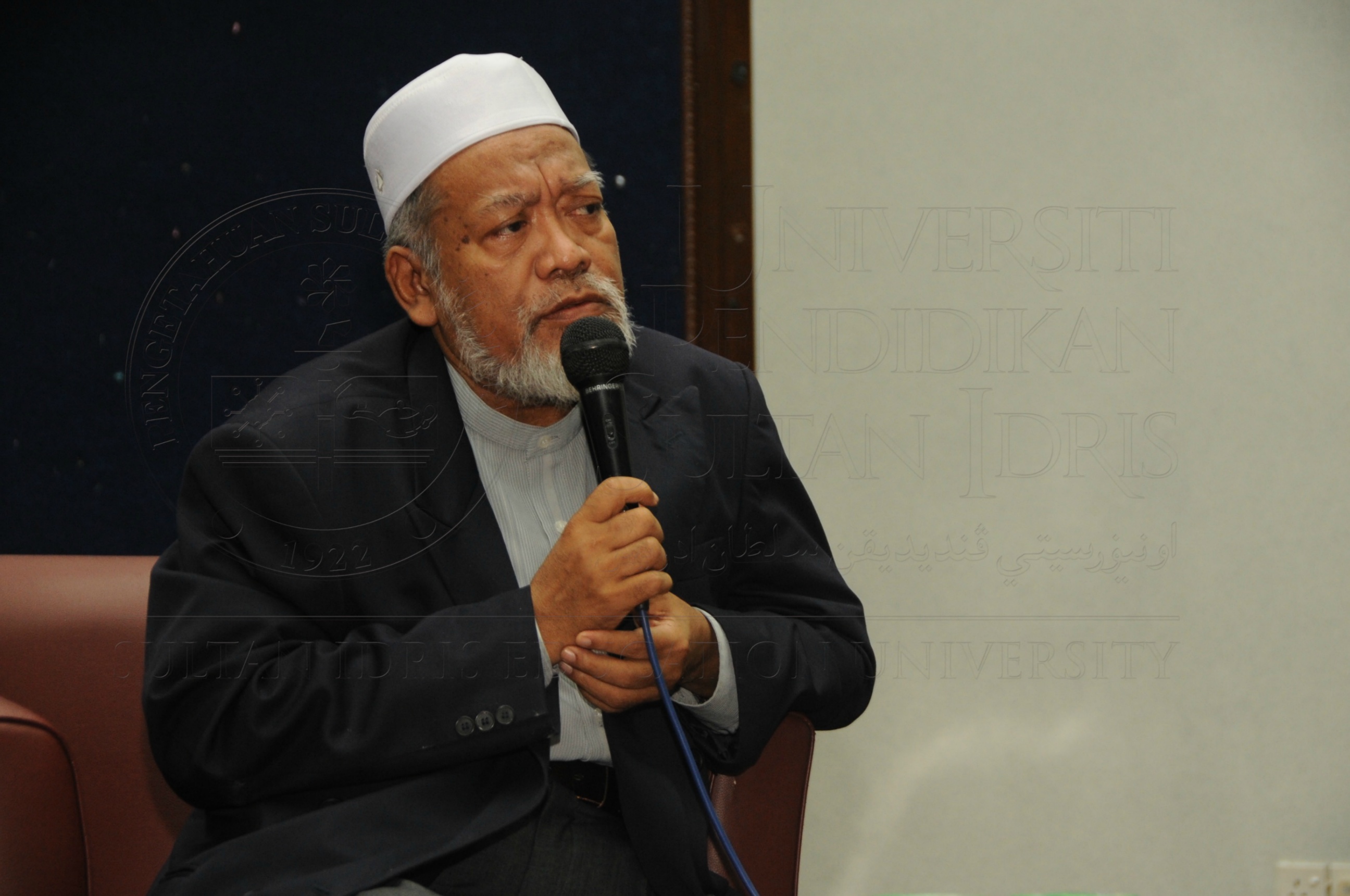 PRO 16 1 MAULIDUR HAS 7358